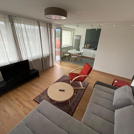 New Flat With A Mountain View, Garage Parking Apartment Banska Bystrica Ngoại thất bức ảnh